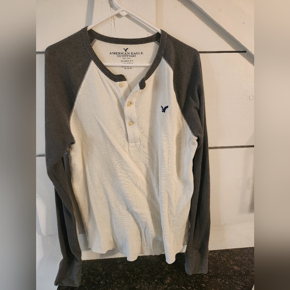 Medium long sleeve American eagle